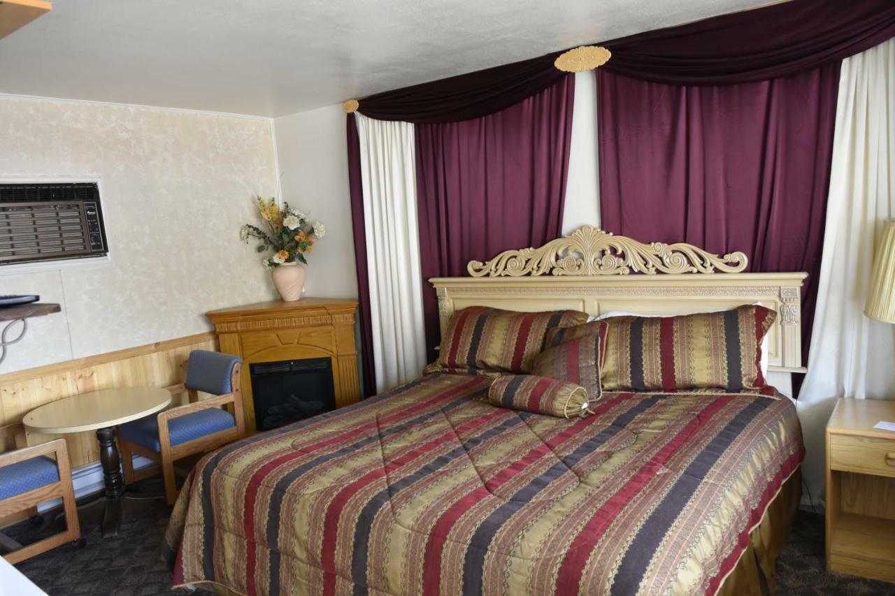 Golden Hills Motel Маунт Кармел Джанкшен Экстерьер фото